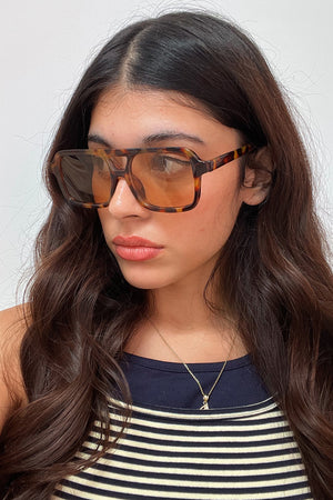 28 Tortoise Aviator Sunnies