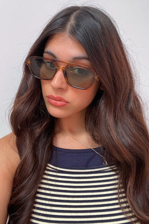 53 Small Aviator Sunnies
