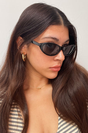 58 Black Retro Squoval Sunnies