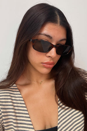 70 Tortoise Mini Square Sunnies