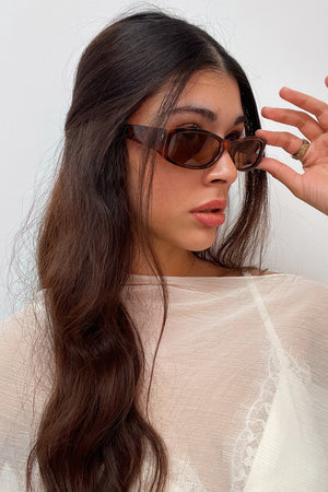 90 Tortoise Slim Square Sunnies