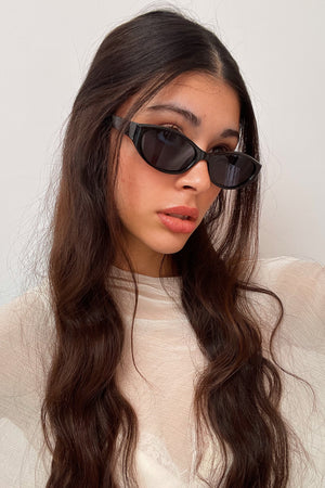 89 Black Slim Squoval Sunnies