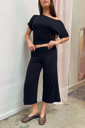 Set List Black Foldover Gaucho Capris
