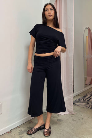 Set List Black Foldover Gaucho Capris