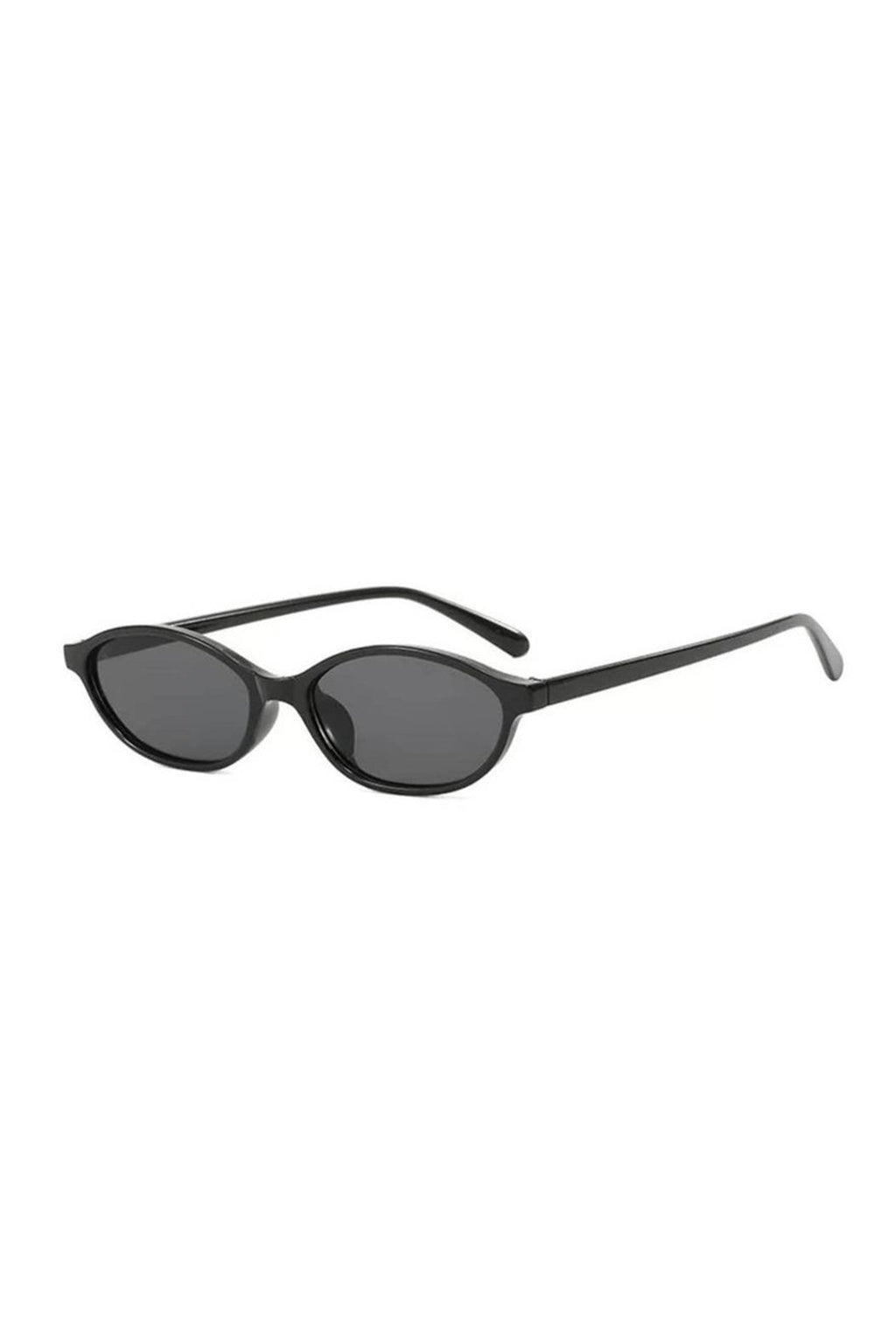 17 Black Slim Oval Sunnies