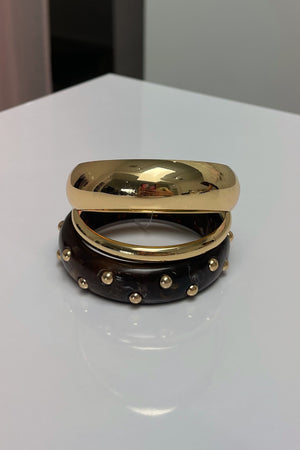 Brown Marble Stud and Gold Bangle Set