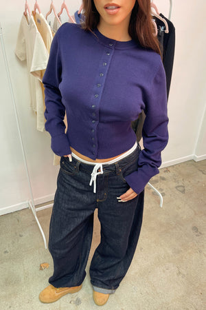 Très Chic Navy Snap Closure Fitted Cardigan
