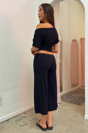 Set List Black with Polka Dot Foldover Gaucho Capris
